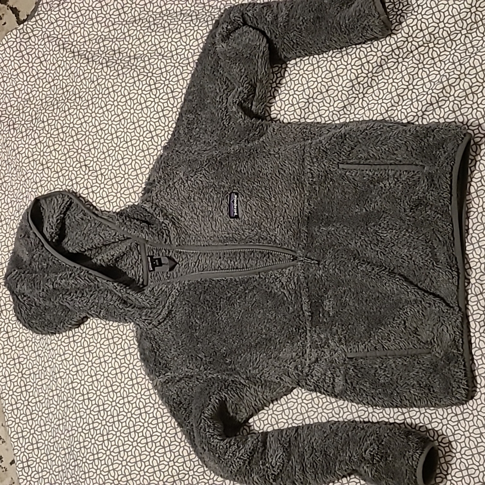 🐻Patagonia fuzzy pullover🐻